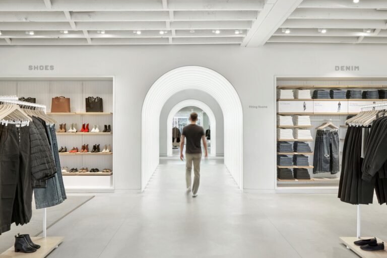 BD+C Interviews Henderson Retail Sector Executive