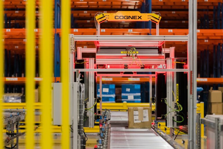 Photo of a highly automated, high-volume distribution facility.